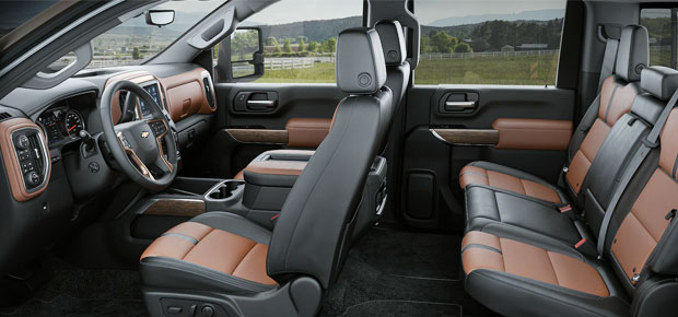 2022 Chevrolet Silverado Interior